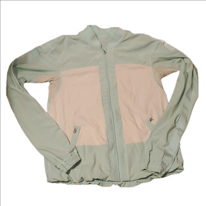 #378 Lululemon full zip windbreaker j31
